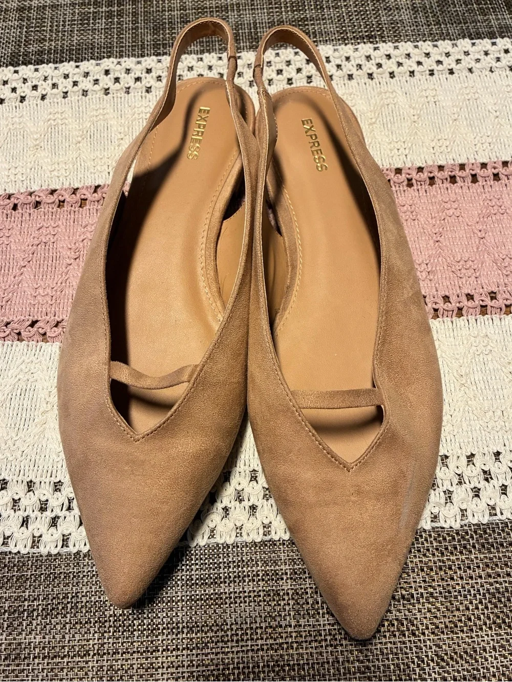 New Express Women's tan Pointed Toe Slingback Flats size 10